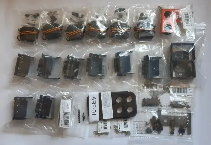 Kit Robótico Educacional com servos (compatível com Arduino)