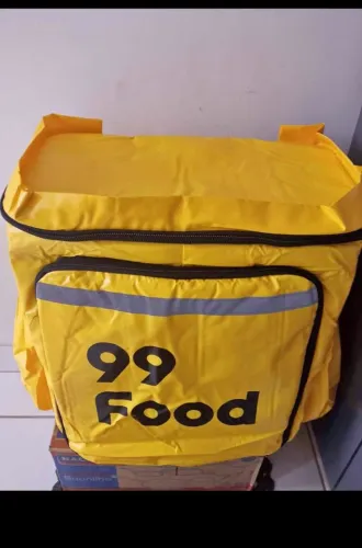 Bag para entrega está novinha nunca usado, vai com uma blusa UV novinha também 