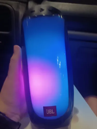 JBL pulse 4