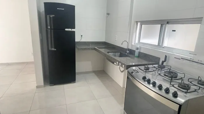 Alugo apartamento