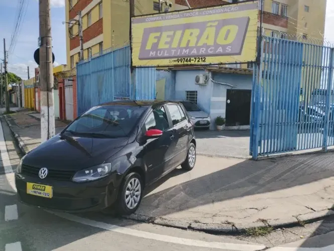 Volkswagen Fox 1.0 MI Total Flex 8V 5P 2014