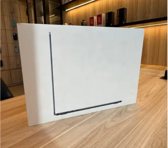 MacBook Air M4 256GB 16 Ram 13" - Novo lacrado - Loja Física - Até 18X