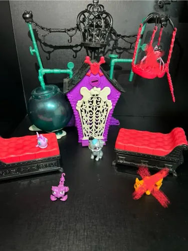 Casa Pet Monster High Playset operetta torelai Frankie Gigi Lagoona