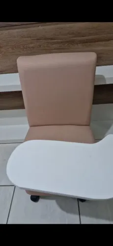 Cadeira de manicure só 1 mes de uso