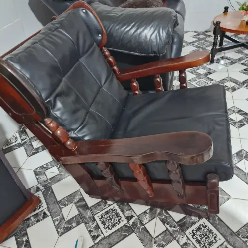 Vende- se cadeira do Vovô e vovó
