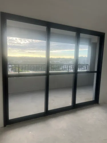 Porta esquadria alumínio