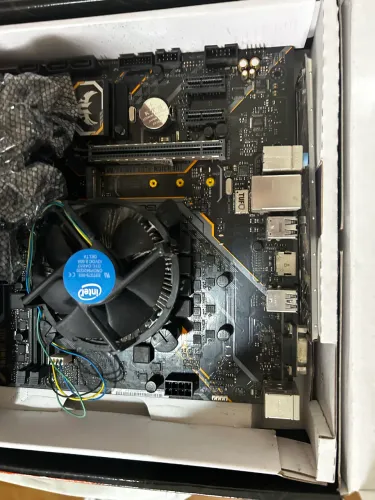 Placa Mãe queimada com Processador