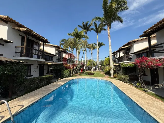 Casa duplex em condomínio, 2 quartos, lazer completo, Ogiva - Cabo Frio
