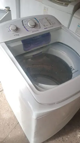 Máquina de lavar Electrolux 17kg 110v cesto inox