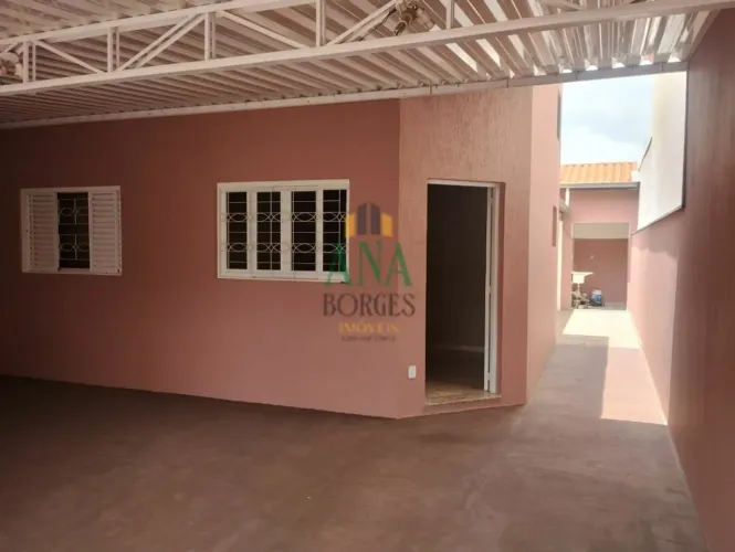 Casa Para Venda / Locação na Zona Oeste