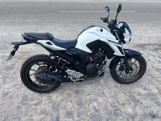 Moto fazer 250