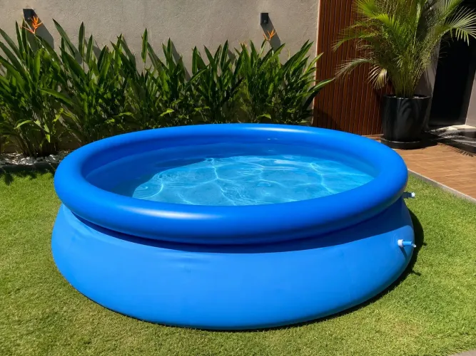 Piscina inflável (NOVÍSSIMA)