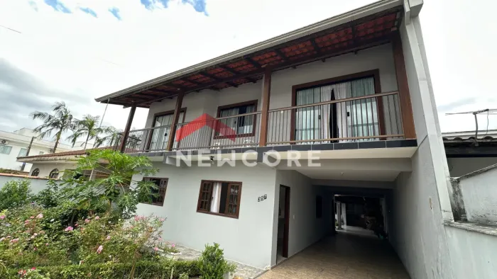 Casa em Rua Manoel de Souza - Petrópolis - Joinville/SC