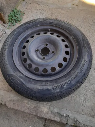 Pneu e roda