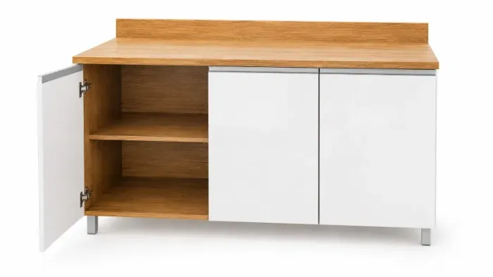Comoda nova de 3 portas em MDF