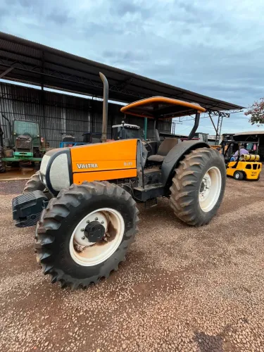 ? **VALTRA BL 88 4x4 - ROBUSTEZ, ECONOMIA E ALTO DESEMPENHO!** ?