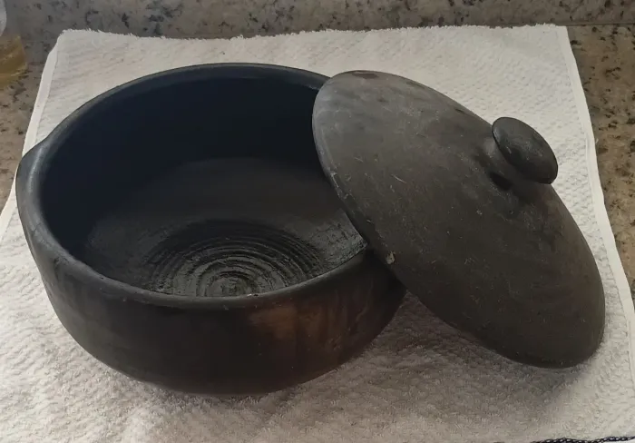 Panela de Barro Capixaba com Tampa - Pronta para Uso