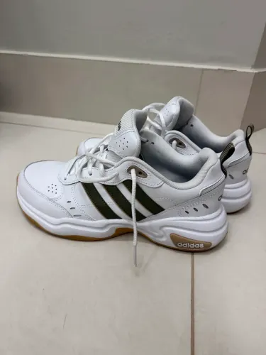 Tênis Adidas Branco com Verde nº 40 - Usado Apenas Uma Vez