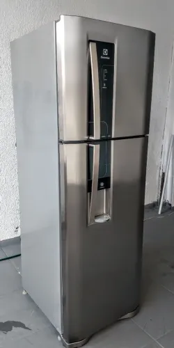 Geladeira Eletrolux inox Frost Free
