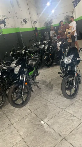 Motos pra alugar tenho umas