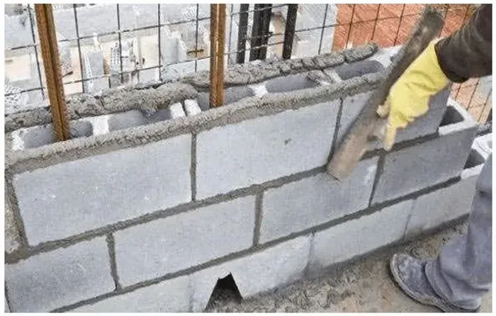 Vaga para ajudante de obra 