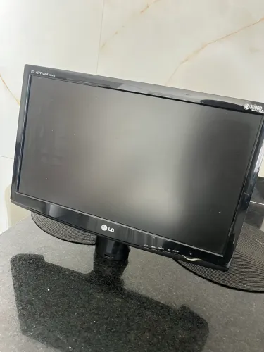 Monitor LG Flatron W2043S-PF 20? - 1600x900