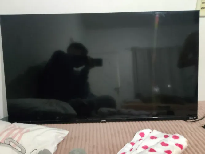 tv AOC 42 retirada de peças