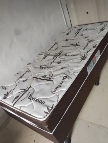 Faço a entrega, cama box acoplada 5 meses de uso
