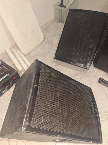 Caixa de som de retorno de palco monitor