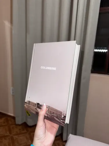 Vende-se Livros Darkside