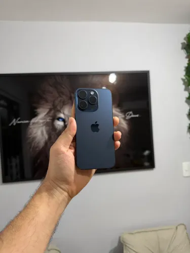 iPhone 15 pro 256gb