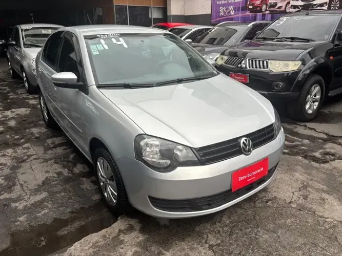 Volkswagen Polo Sedan 1.6 MI Total Flex 8V 4P 2014