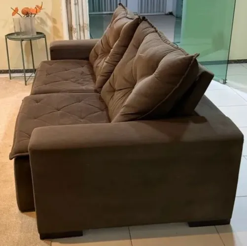 Sofá retrátil e reclinável de veludo