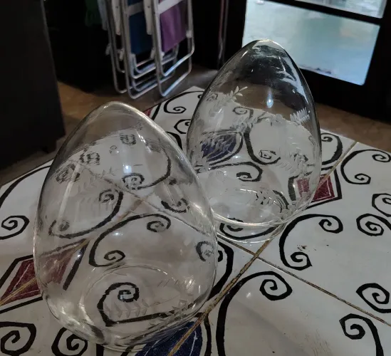 2 Cúpulas de Vidro Antigas elegantes usadas