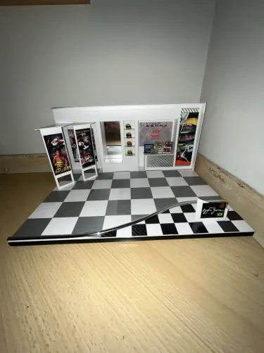 Maquete Ayrton Senna Garagem
