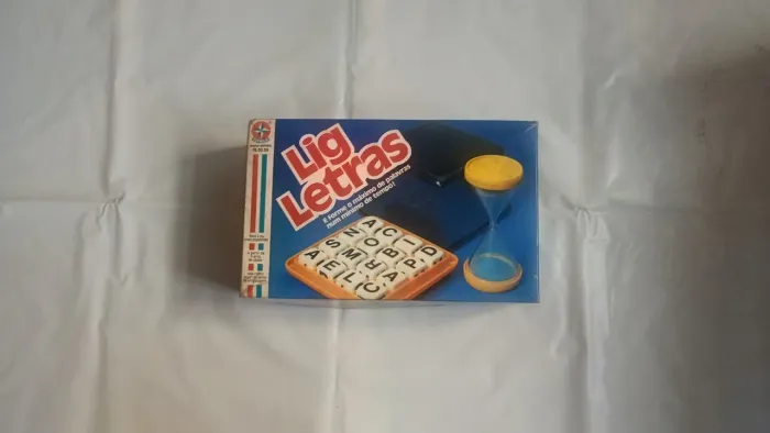 Jogo Liga Letras - Estrela - completo na caixa