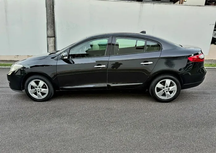 Renault Fluence Sed. Dynamique 2.0 16V Flex Aut. 2011