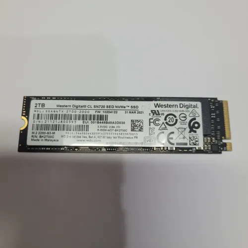 SSD NVMe M.2 2TB Western Digital CL SN720 - Saúde 95% (Excelente Estado)
