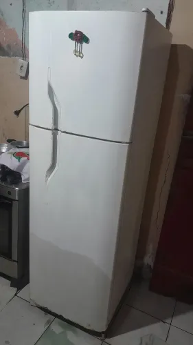 Geladeira funcionando perfeitamente