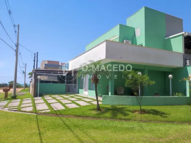 Casa para venda em Condominio Lagoinha de 182.00m² com 4 Quartos e 4 Suites