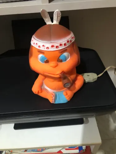 Vende-se indiozinho tipo abajur raro dos anos 60