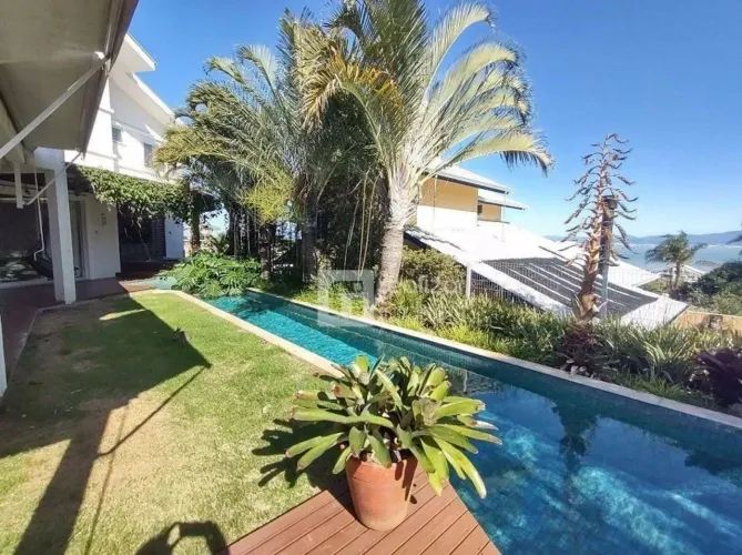 Casa Residencial à venda, Cacupé, Florianópolis - CA0677.