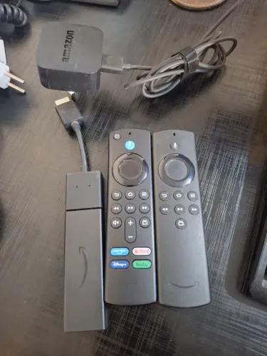 Fire Stick  + Echo Dot 