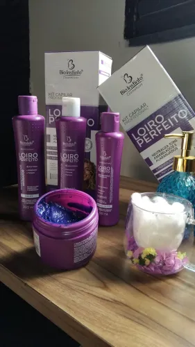 TRATAMENTO DE SALÃO NA SUA CASA , CAIXA COM 4 PRODUTOS 