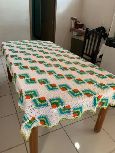 Toalha de mesa em crochê 