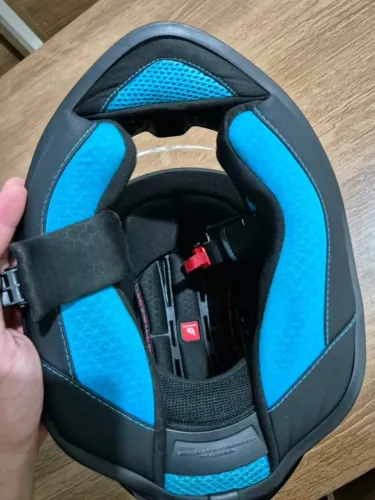 Capacete novo