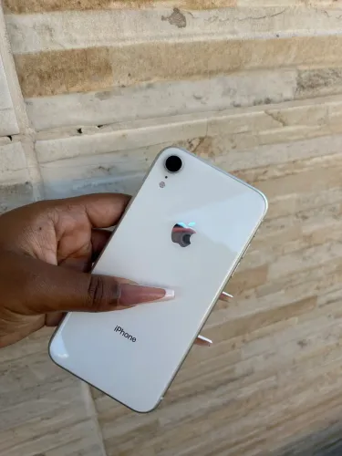 IPHONE XR BRANCO