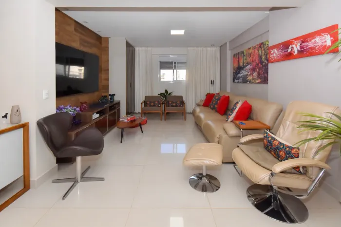 Apartamento em Goiás, Goiânia, Avenida H. 4 Banheiros 3 Dorm.