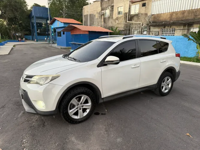 Toyota RAV4 2.0 4X2 16V Aut. 2013
