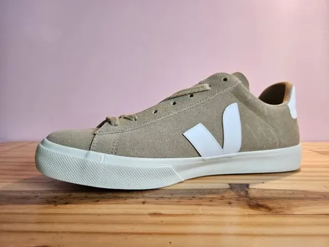 Tênis Vert (Veja) original em couro.